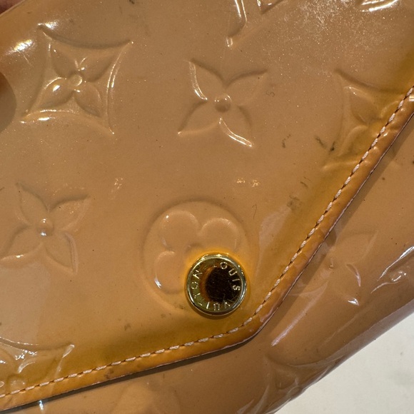 Authentic Louis Vuitton Sarah vernis wallet - Picture 10 of 14